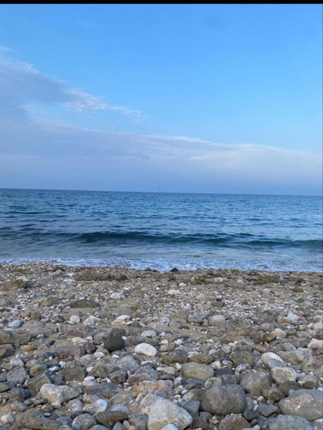 Santorini Tiwi